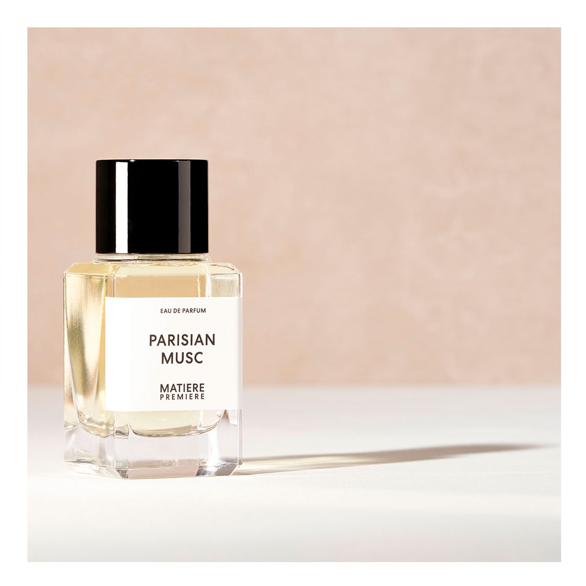 Parisian musc matiere premiere. Marc Jacobs Kumquat. Духи фрау Тонис. Matiere Premiere Parisian Musc. Фрау Тонис Парфюм липа.